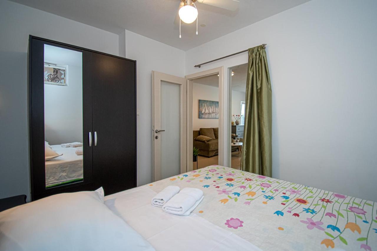 Beachfront Apartments Gabine Kastela Luaran gambar