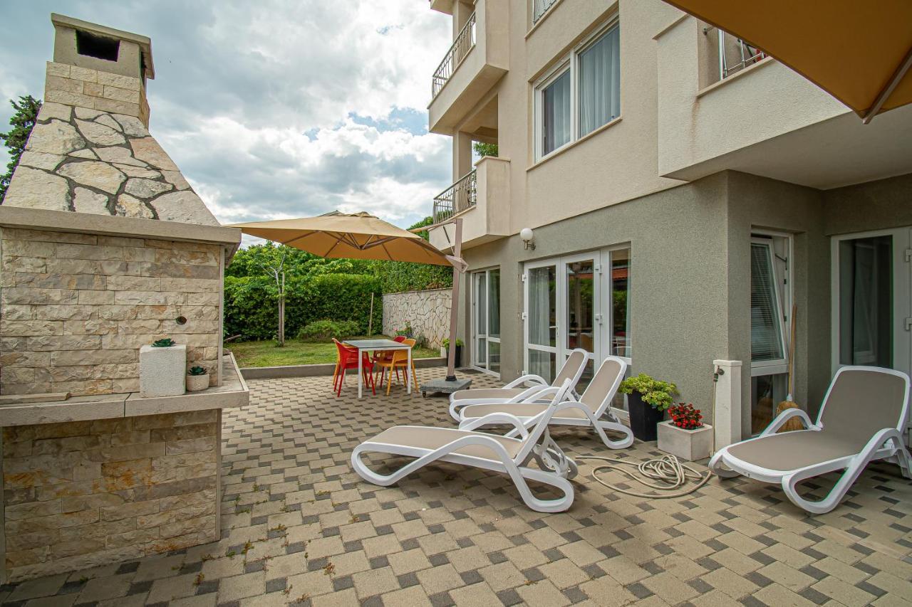 Beachfront Apartments Gabine Kastela Luaran gambar